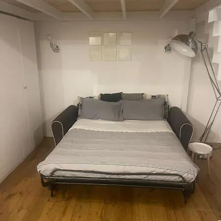 16 Zeros Apartment *